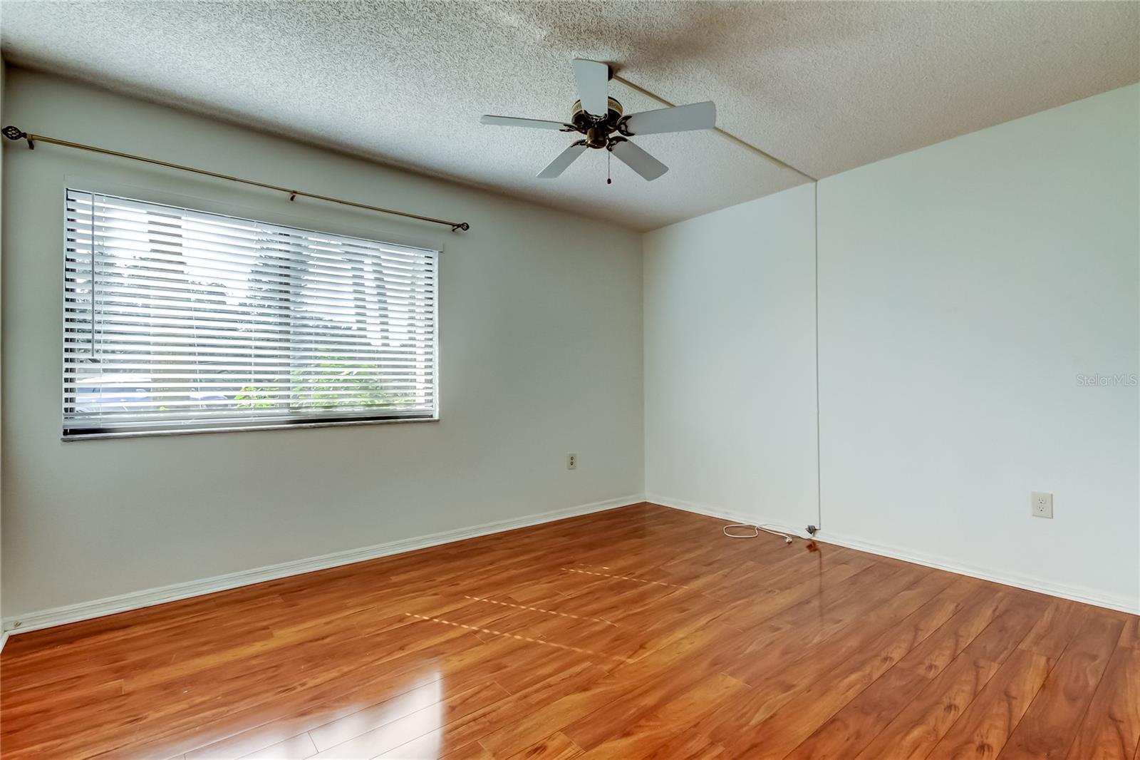 Image 33 of 60 For 1801 Lake Road 8a
