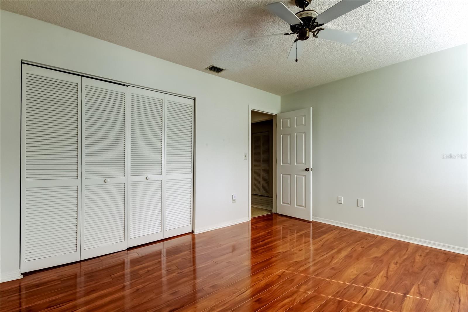 Image 35 of 60 For 1801 Lake Road 8a