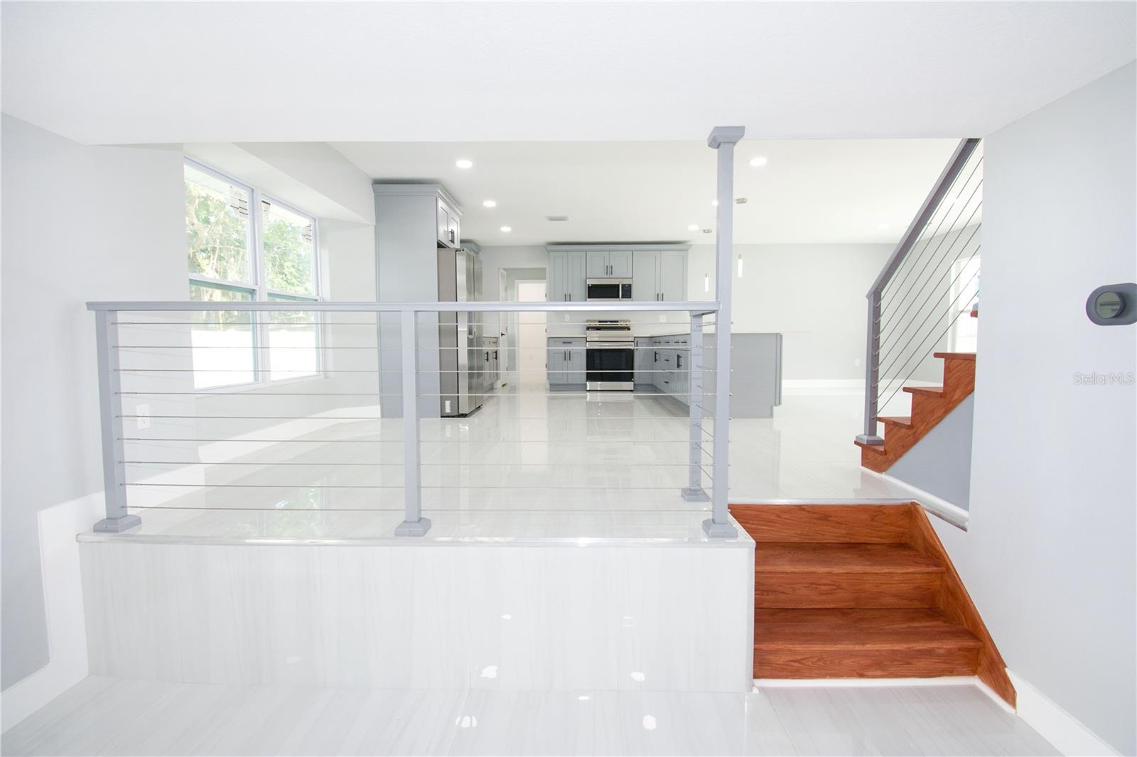 Image 10 of 37 For 6708 Gateway Drive