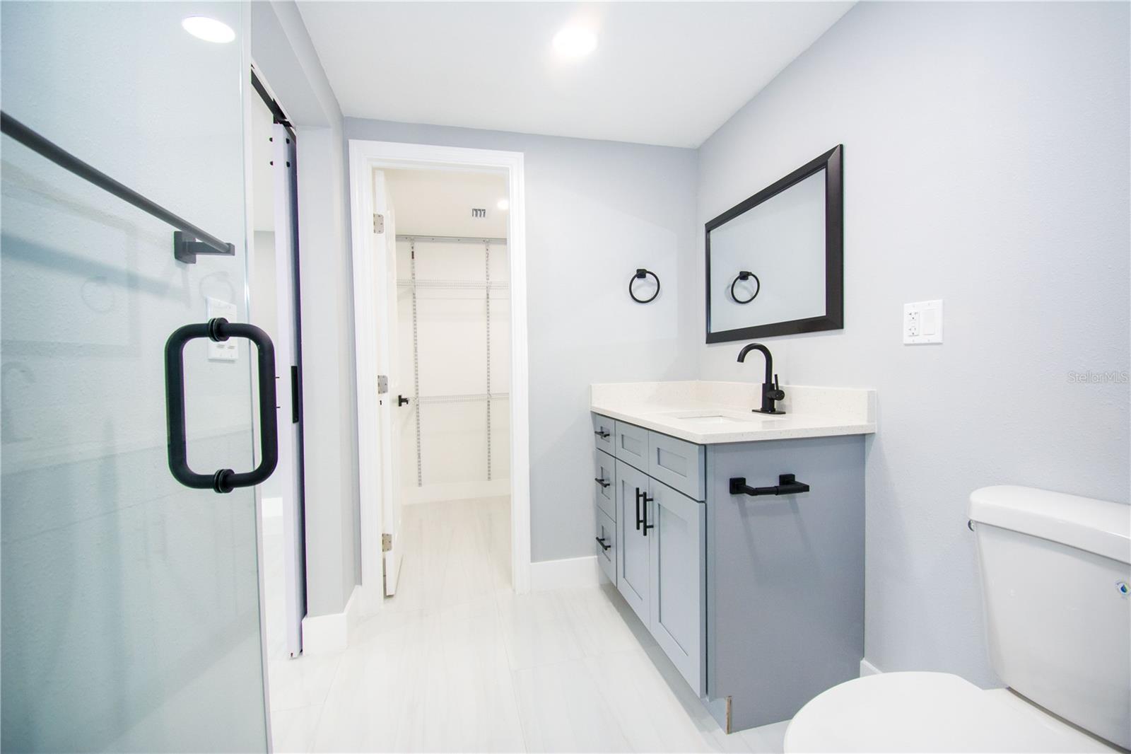 Image 31 of 37 For 6708 Gateway Drive