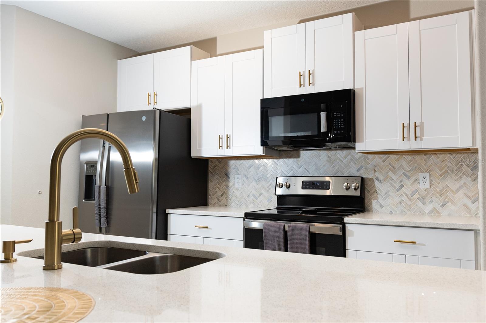 Image 5 of 27 For 4712 Norman Oak Place