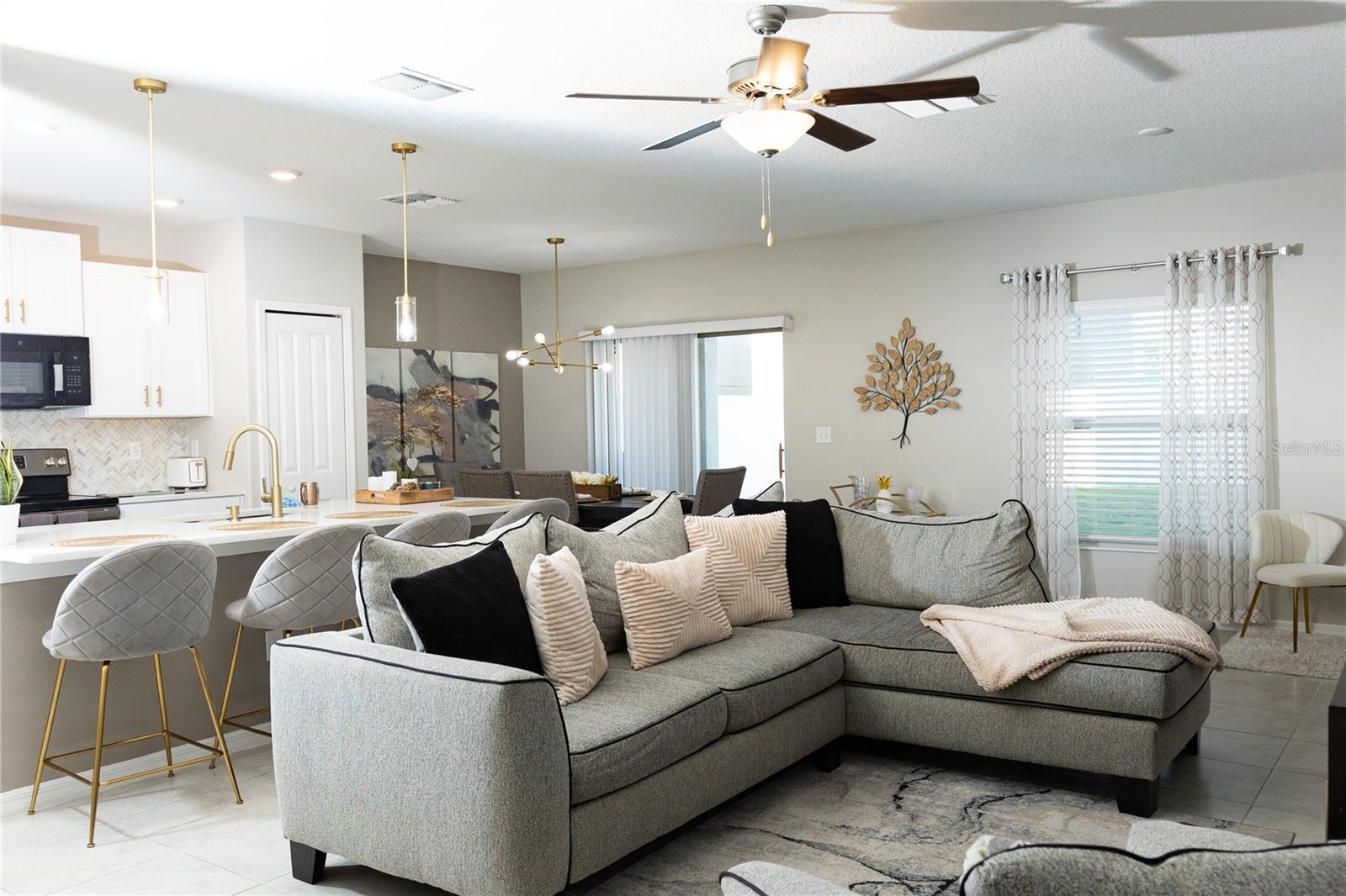Image 7 of 27 For 4712 Norman Oak Place