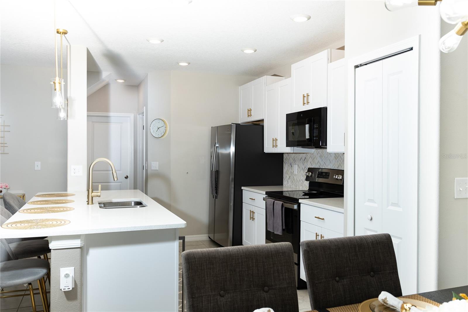 Image 9 of 27 For 4712 Norman Oak Place