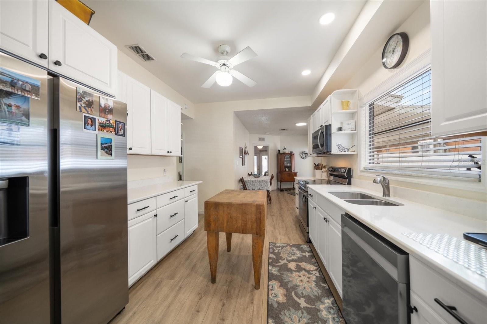 Image 10 of 39 For 3290 70th Avenue N