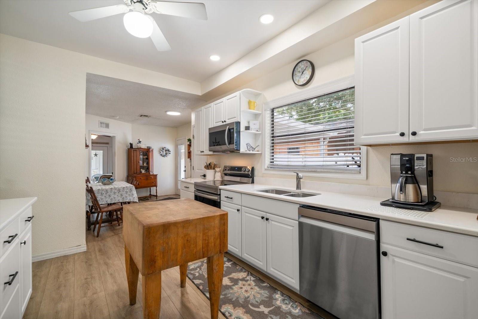 Image 12 of 39 For 3290 70th Avenue N