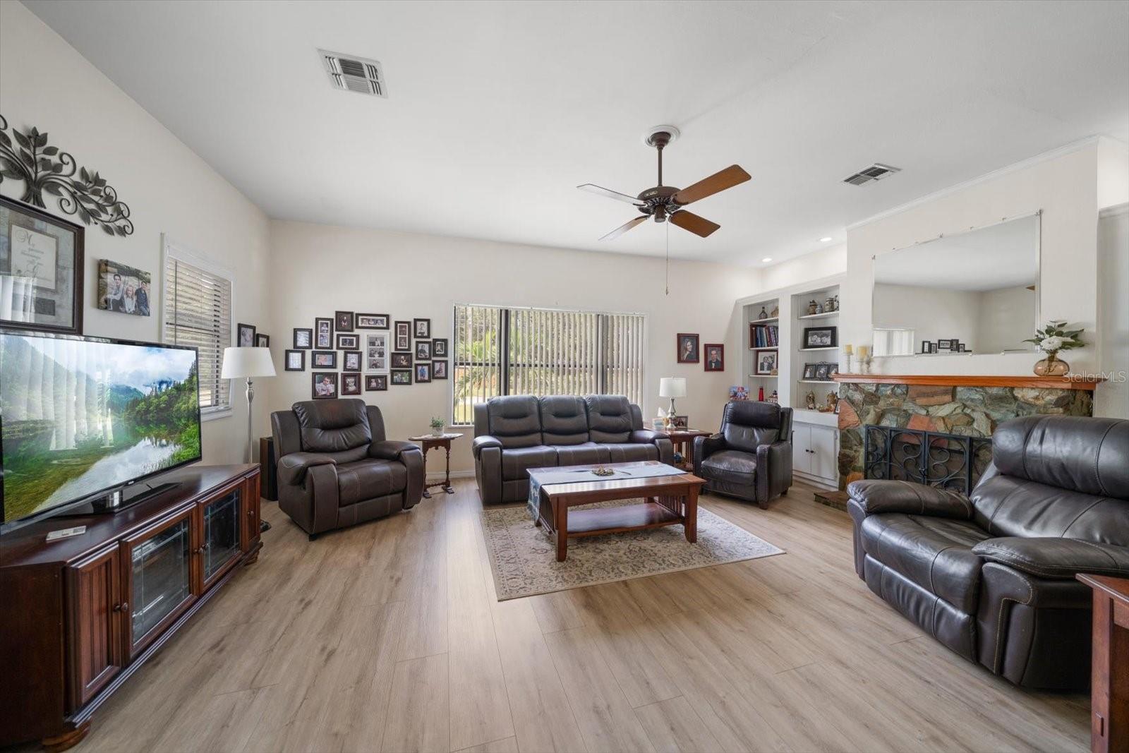Image 15 of 39 For 3290 70th Avenue N