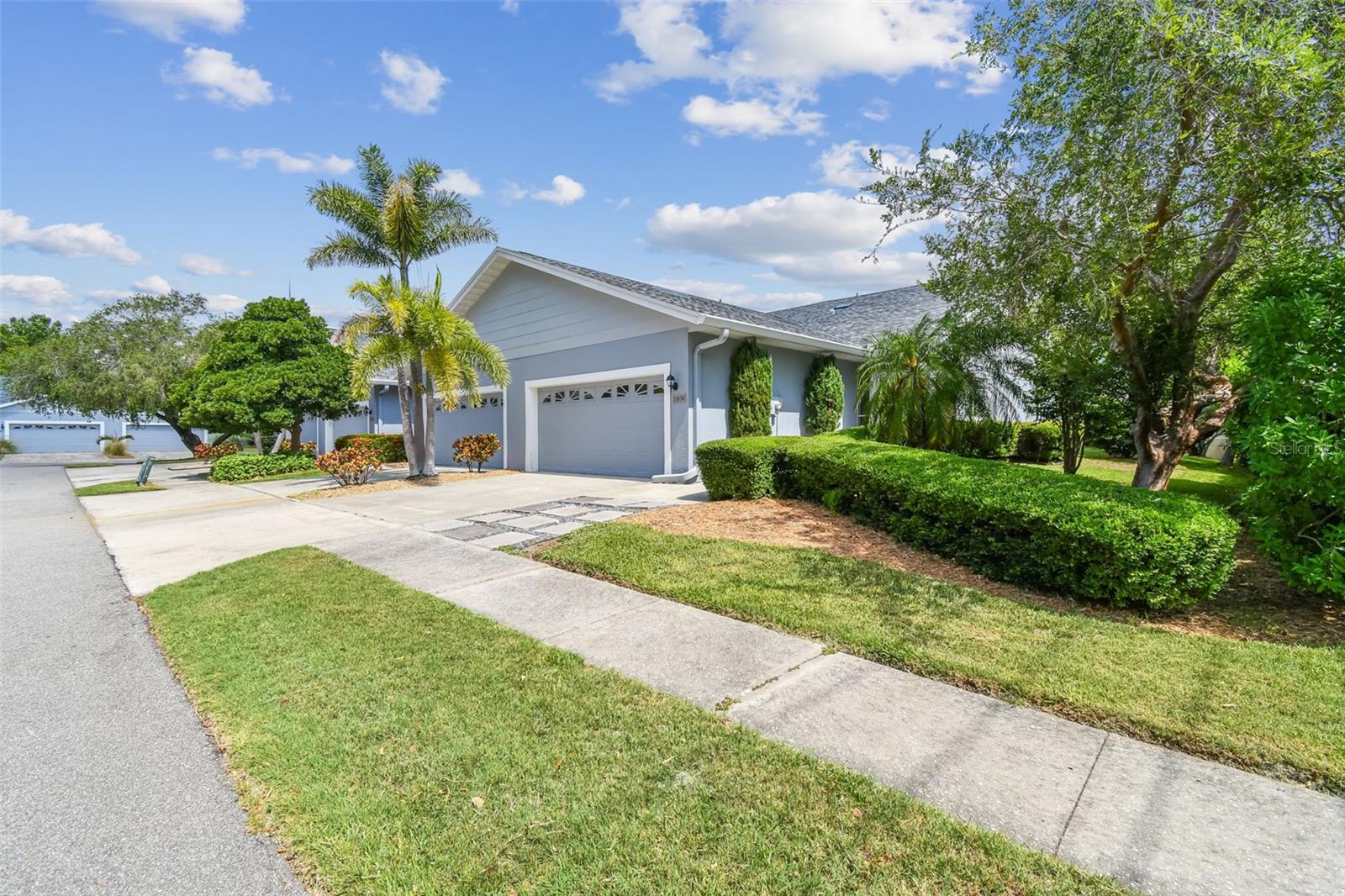 Image 18 of 67 For 13636 Lake Point Drive S