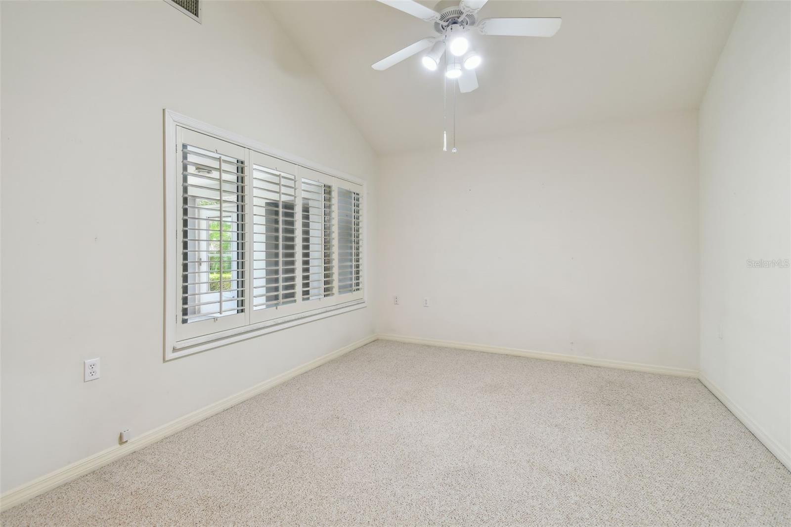 Image 31 of 67 For 13636 Lake Point Drive S