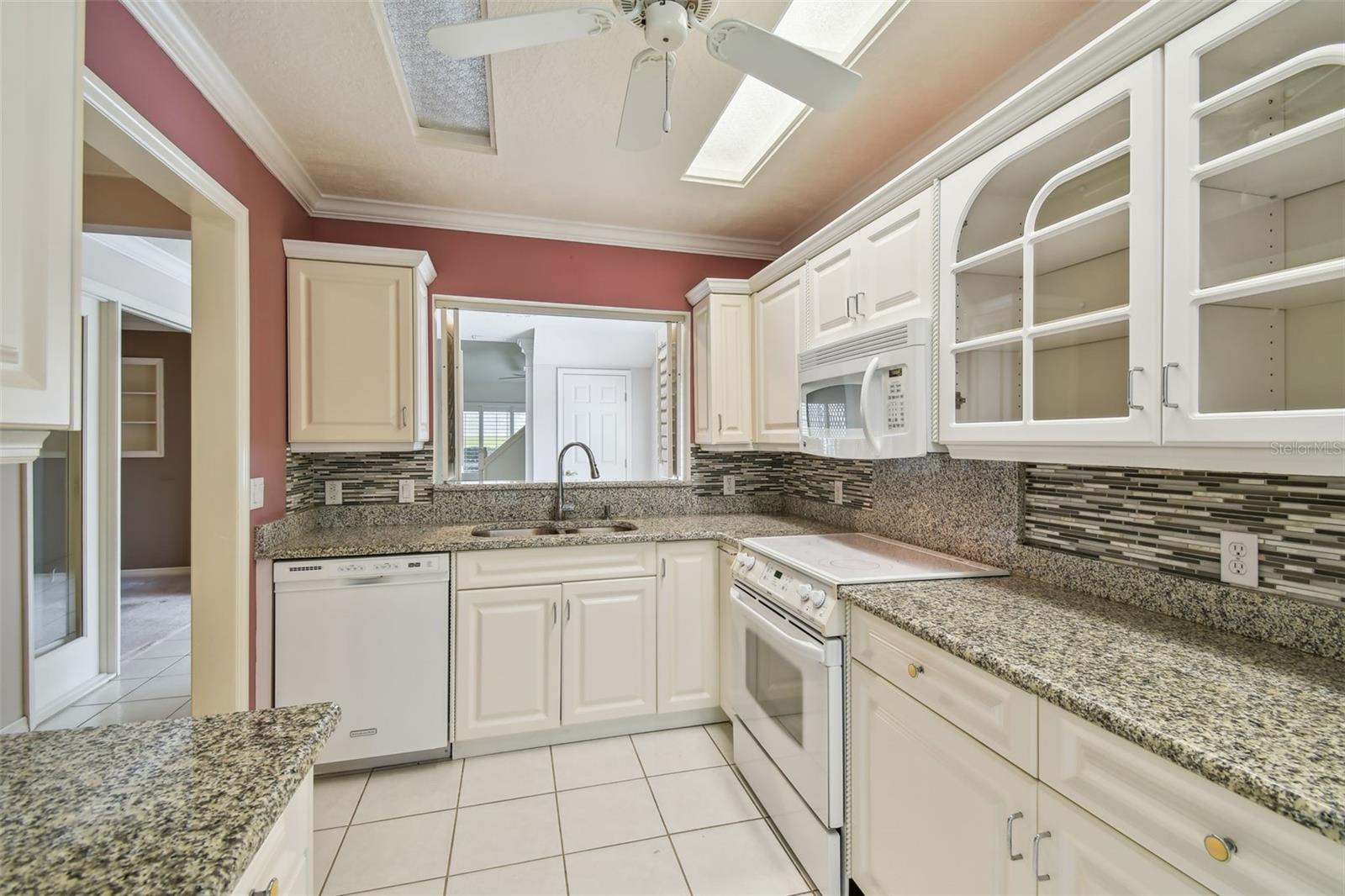 Image 33 of 67 For 13636 Lake Point Drive S