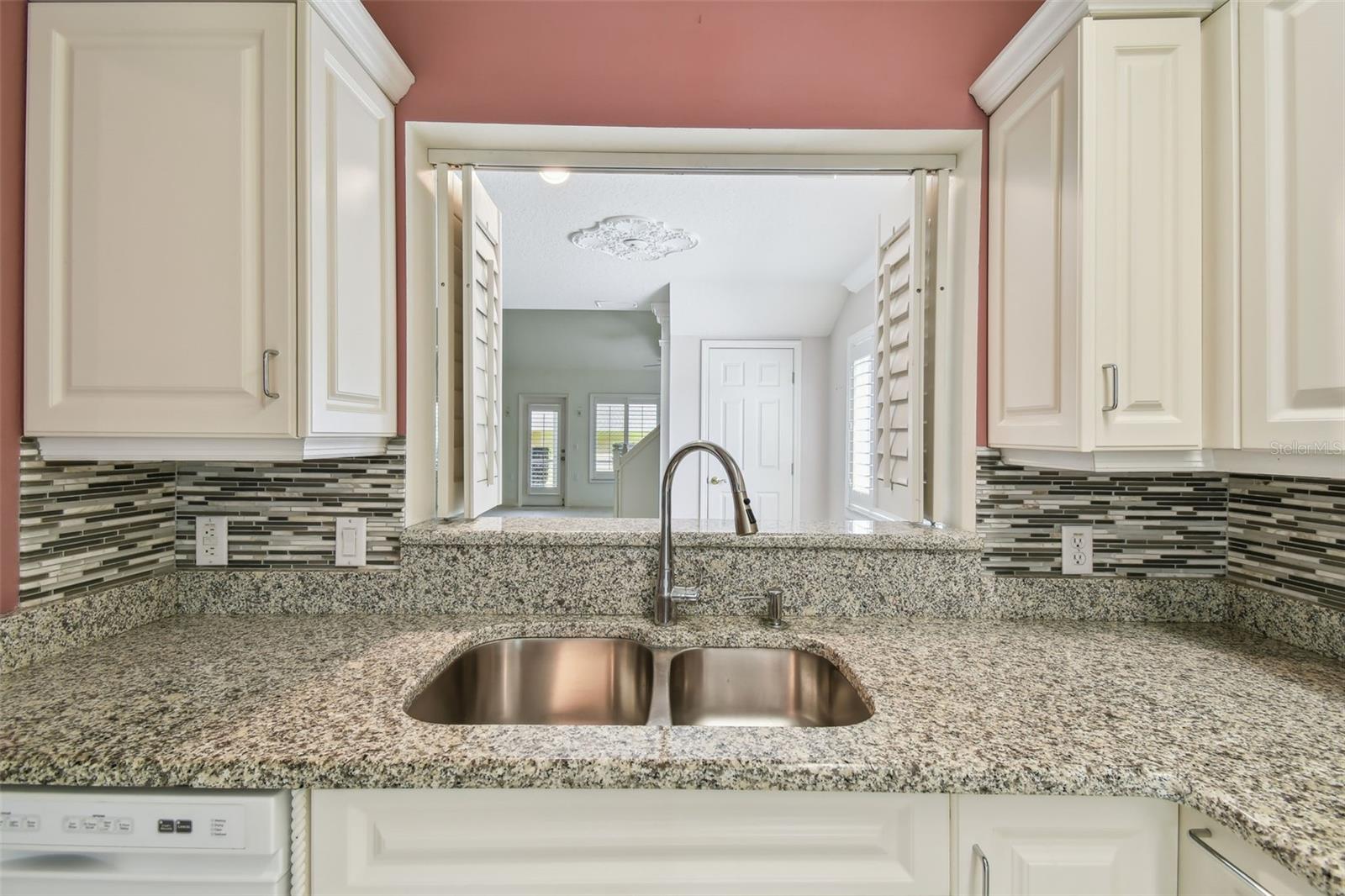 Image 34 of 67 For 13636 Lake Point Drive S
