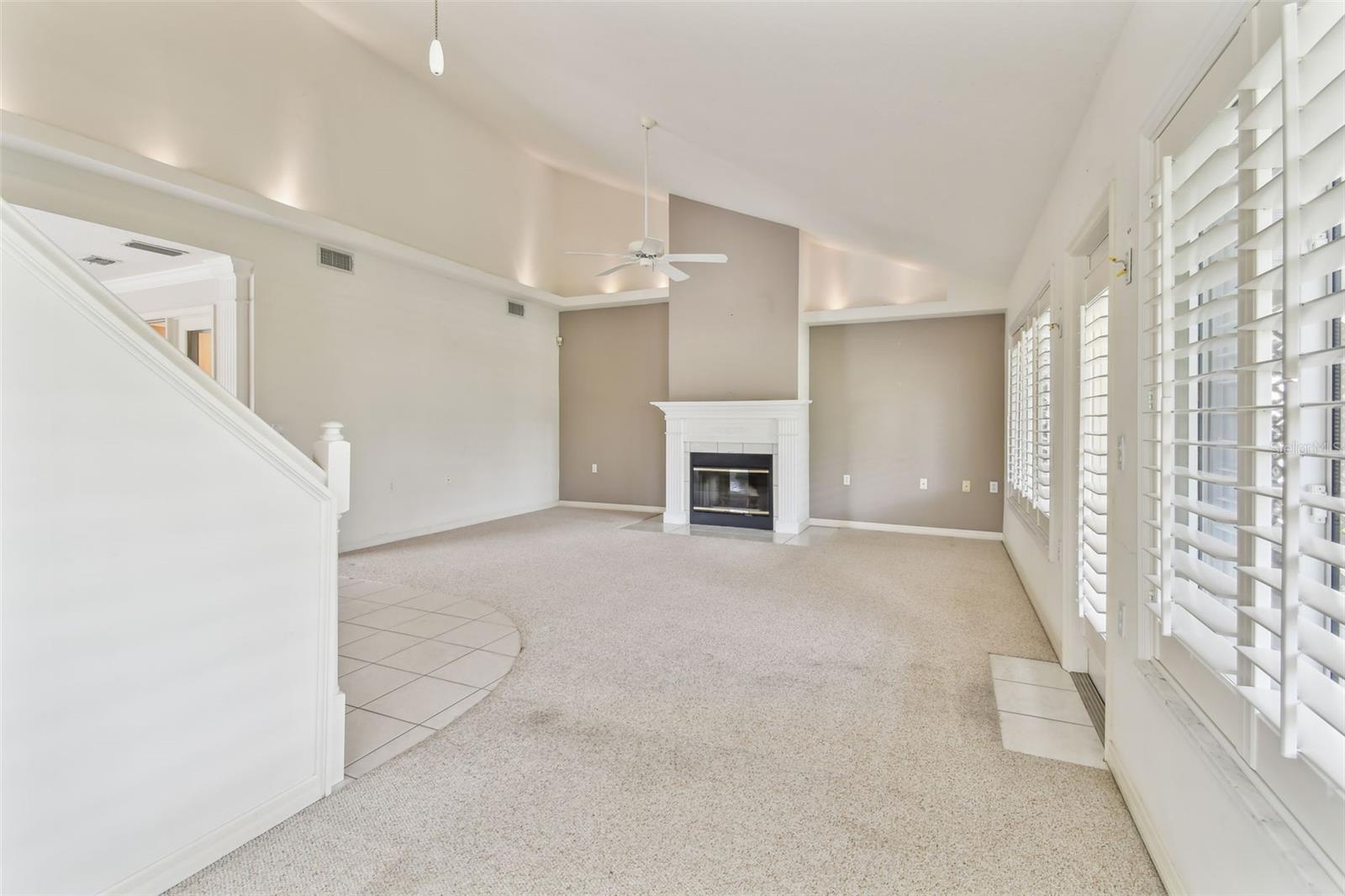Image 6 of 67 For 13636 Lake Point Drive S
