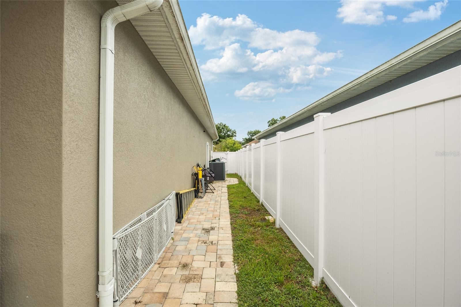 Image 37 of 40 For 4605 Wishart Boulevard