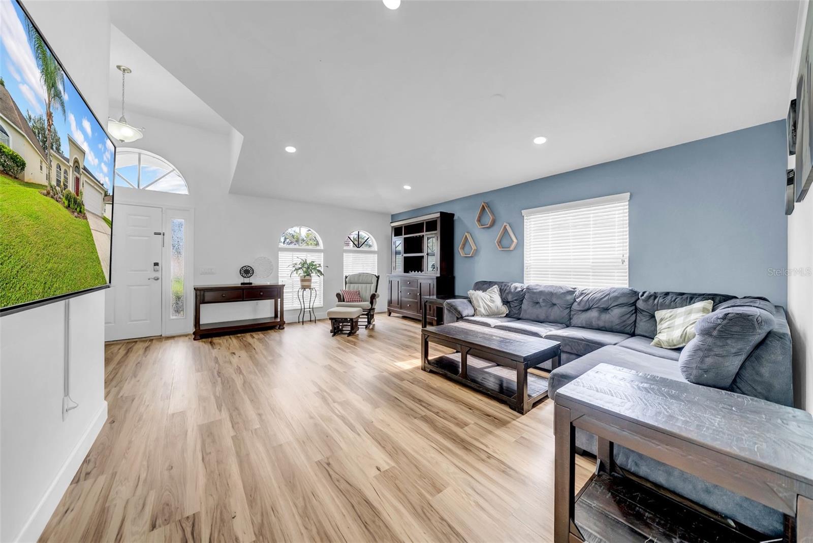 Image 10 of 57 For 4458 Lisette Circle