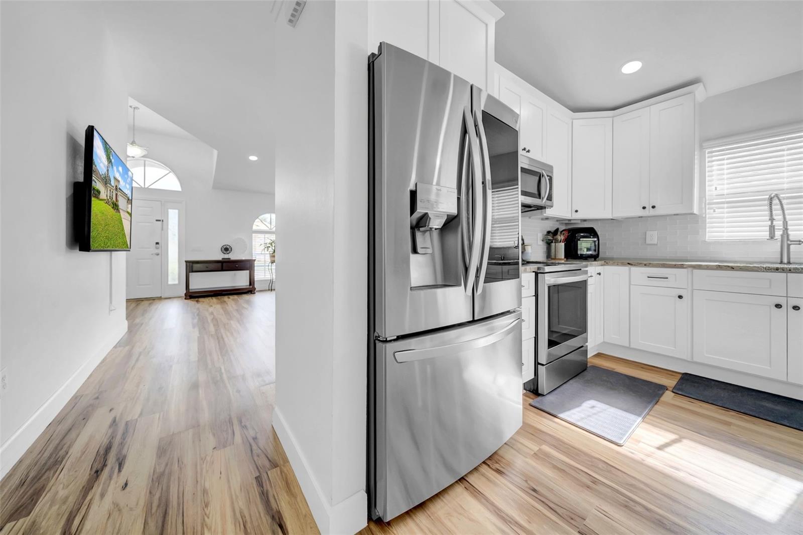 Image 16 of 57 For 4458 Lisette Circle