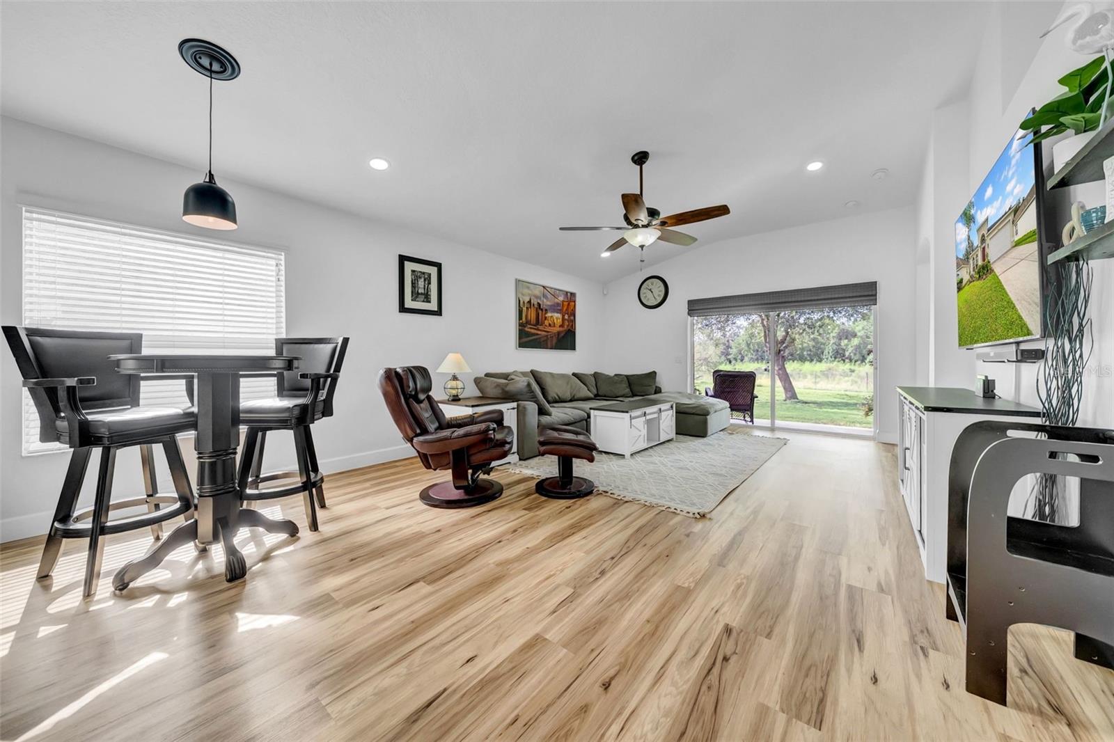 Image 18 of 57 For 4458 Lisette Circle