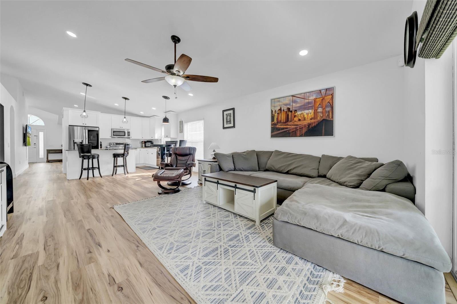 Image 20 of 57 For 4458 Lisette Circle