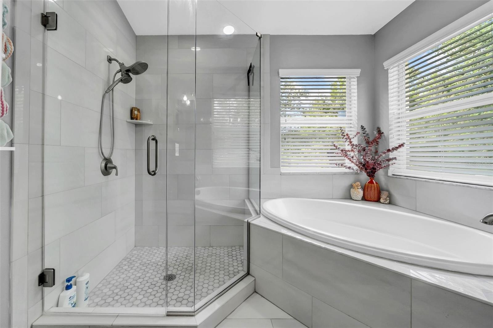 Image 5 of 57 For 4458 Lisette Circle