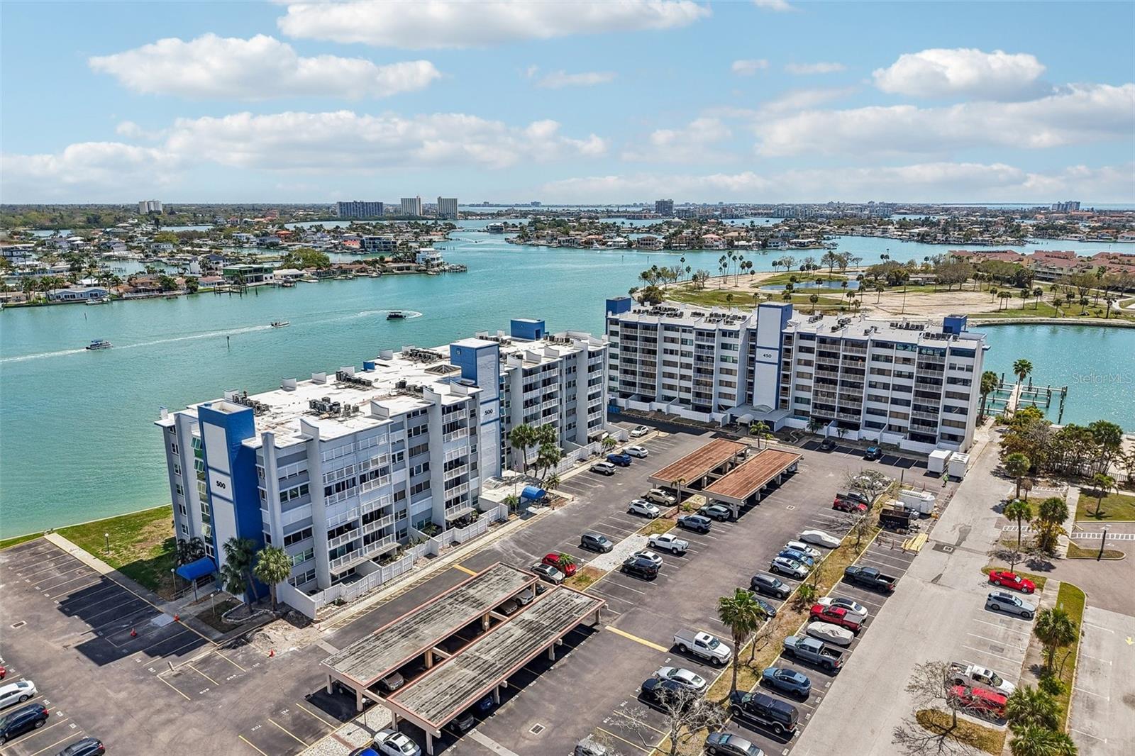 Image 32 of 33 For 500 Treasure Island Causeway 711