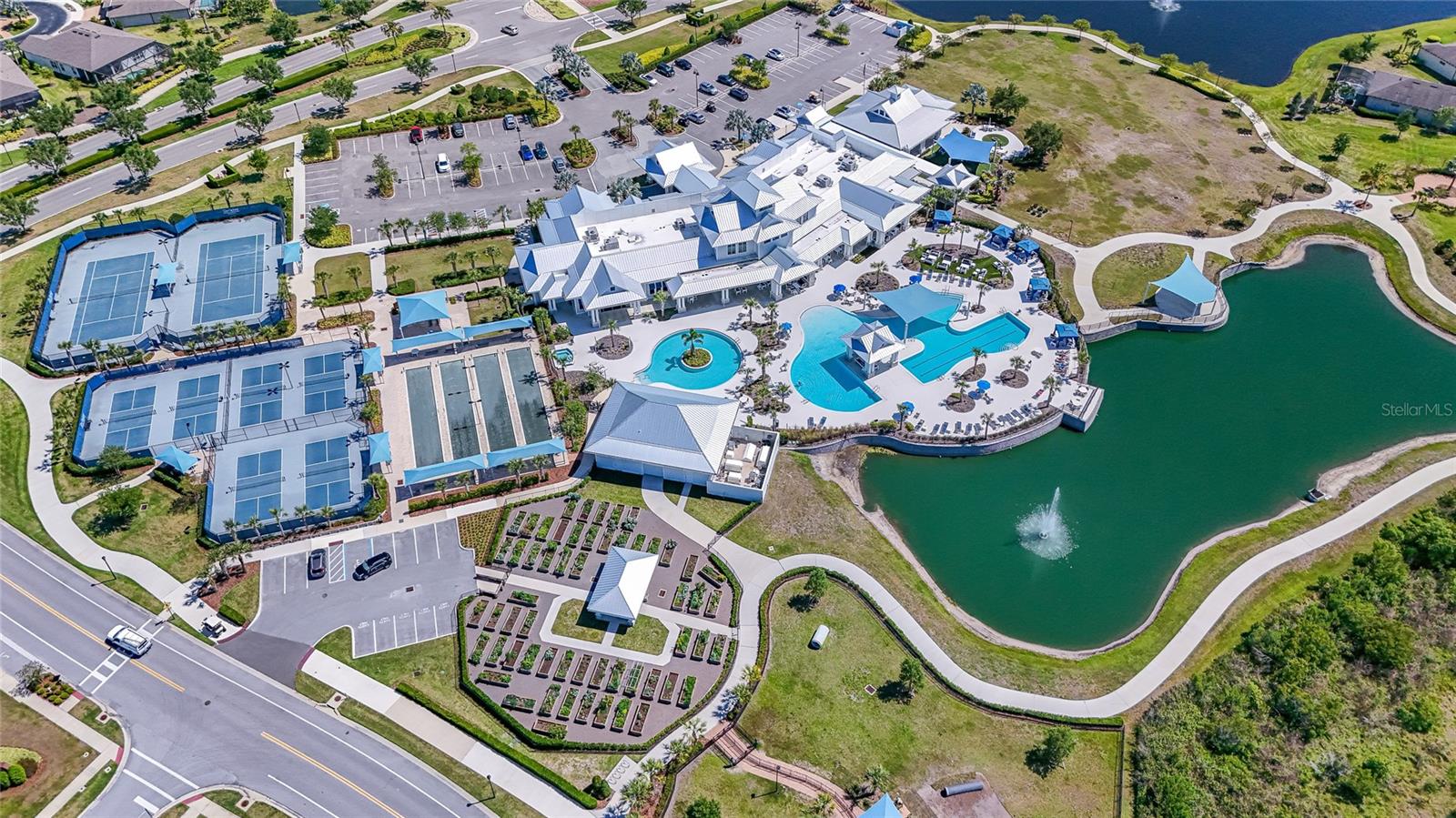 Image 44 of 68 For 18629 Coastal Shore Terrace