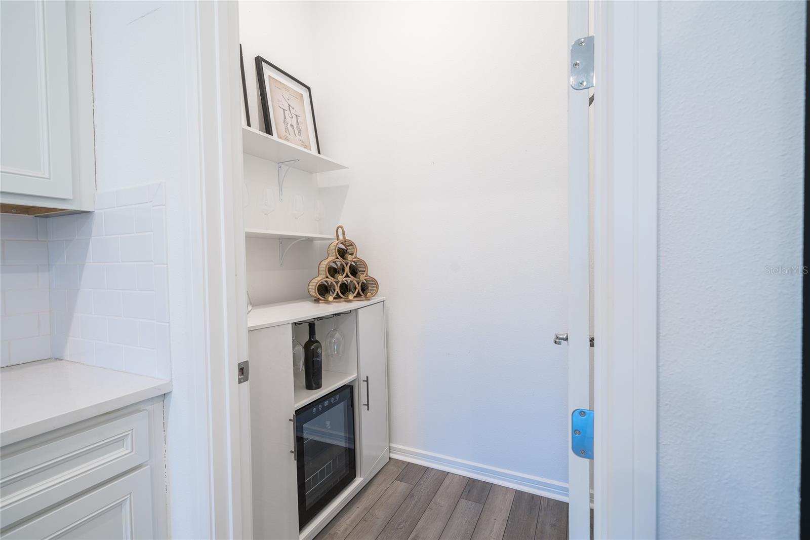 Image 6 of 68 For 18629 Coastal Shore Terrace