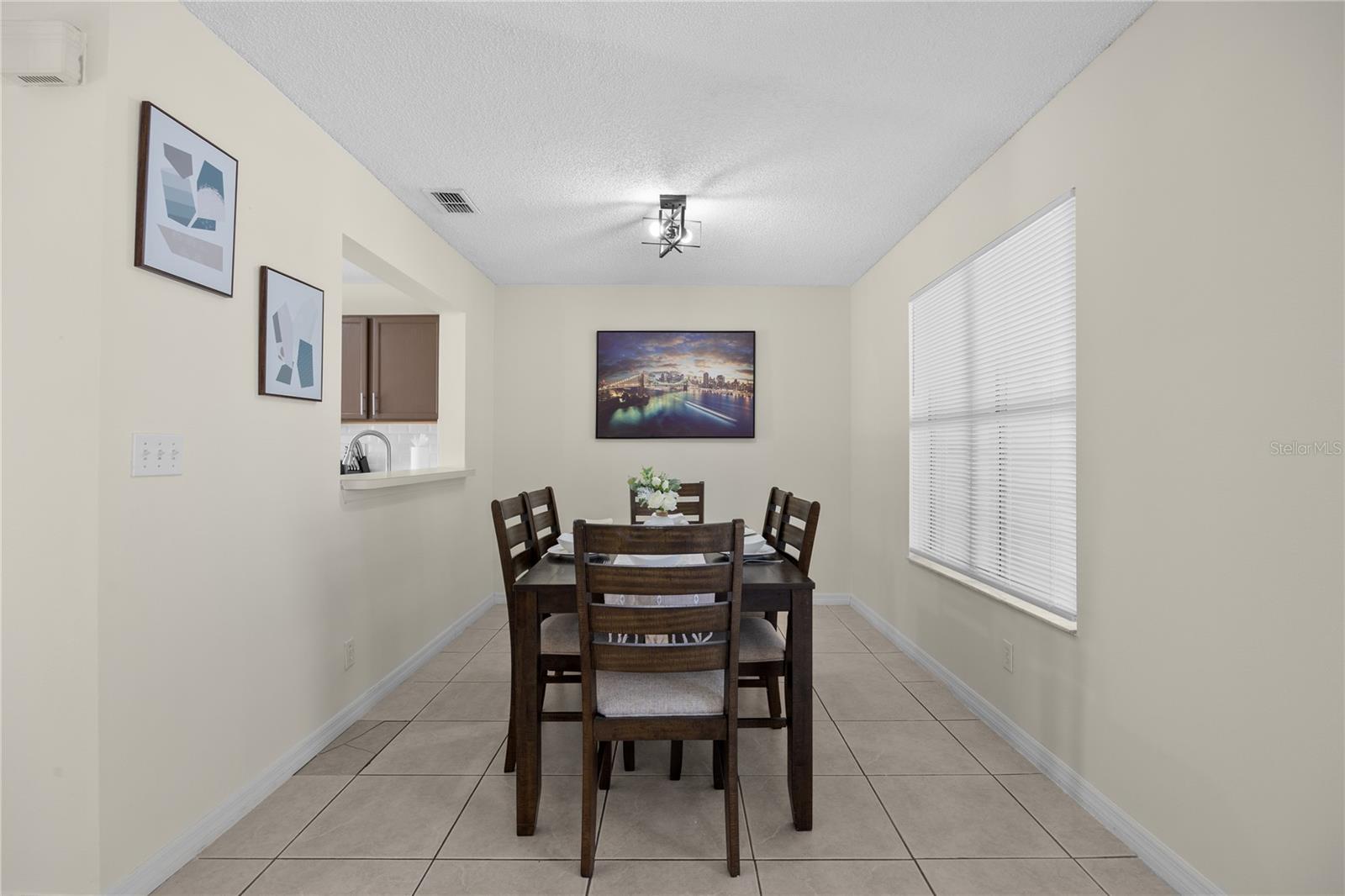 Image 10 of 51 For 2116 Cypress Bay Boulevard