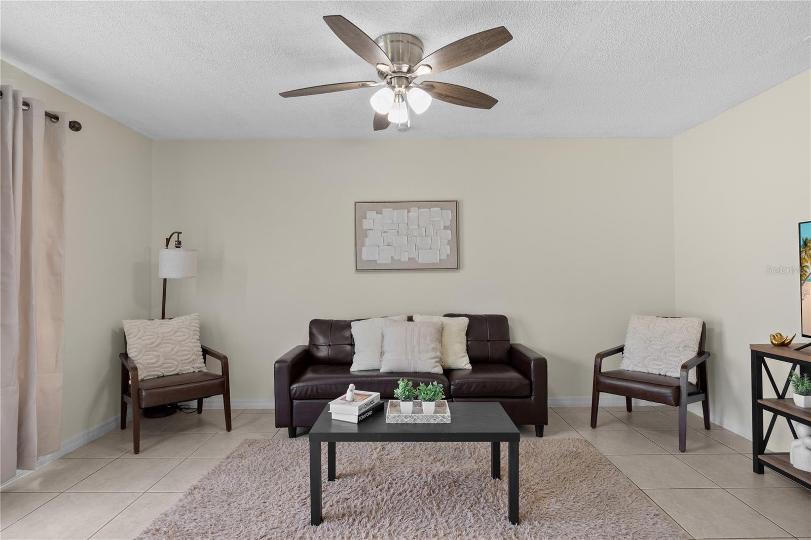 Image 15 of 51 For 2116 Cypress Bay Boulevard