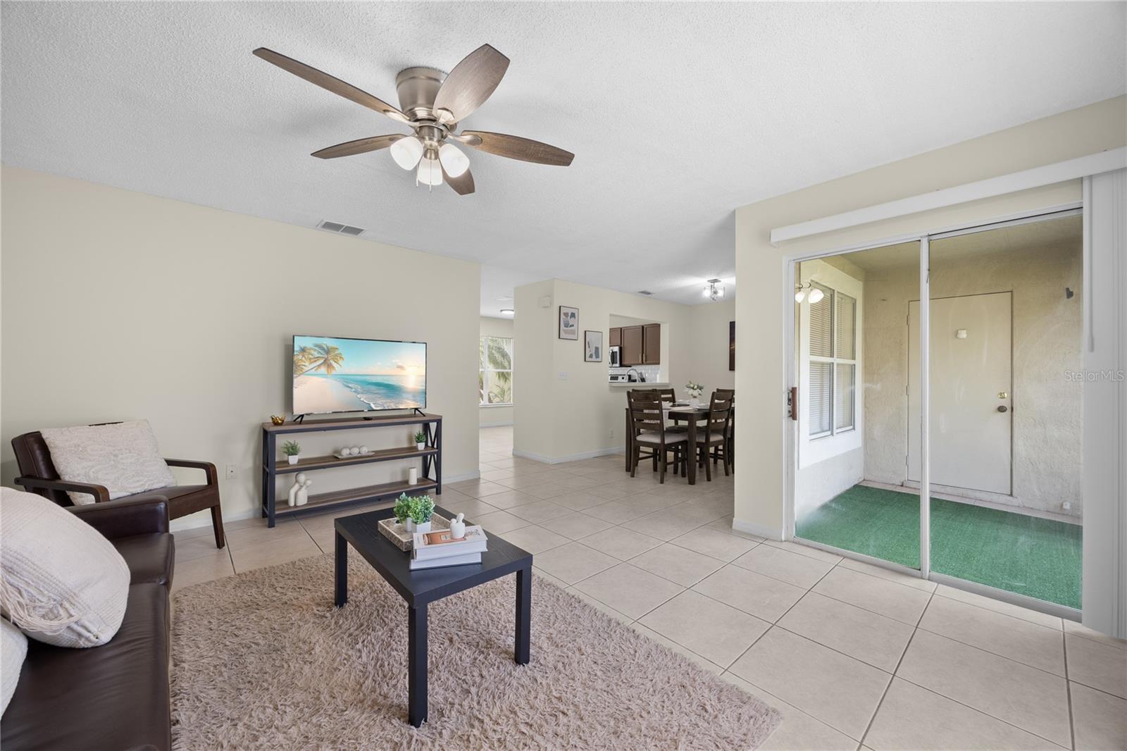 Image 18 of 51 For 2116 Cypress Bay Boulevard