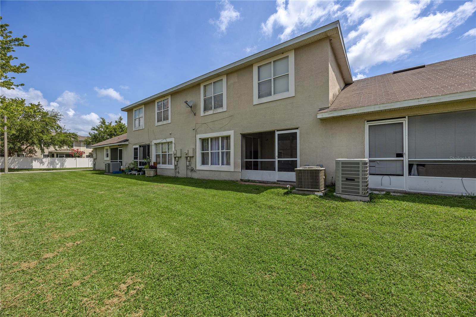 Image 22 of 51 For 2116 Cypress Bay Boulevard