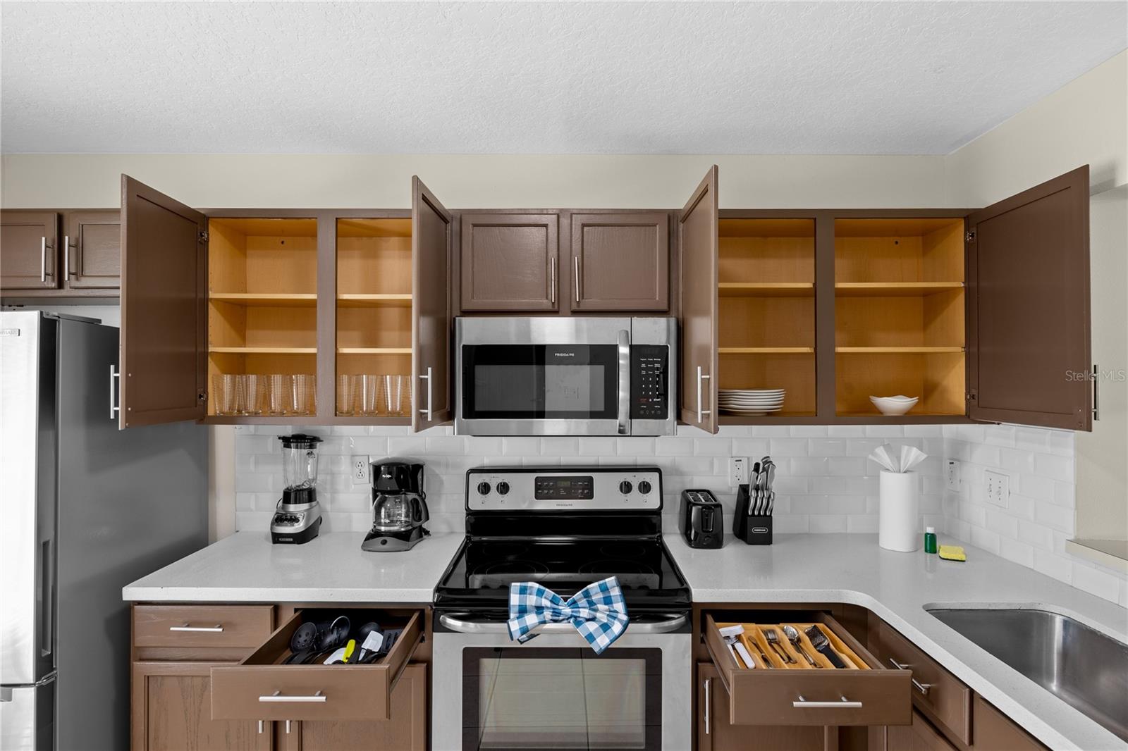Image 28 of 51 For 2116 Cypress Bay Boulevard