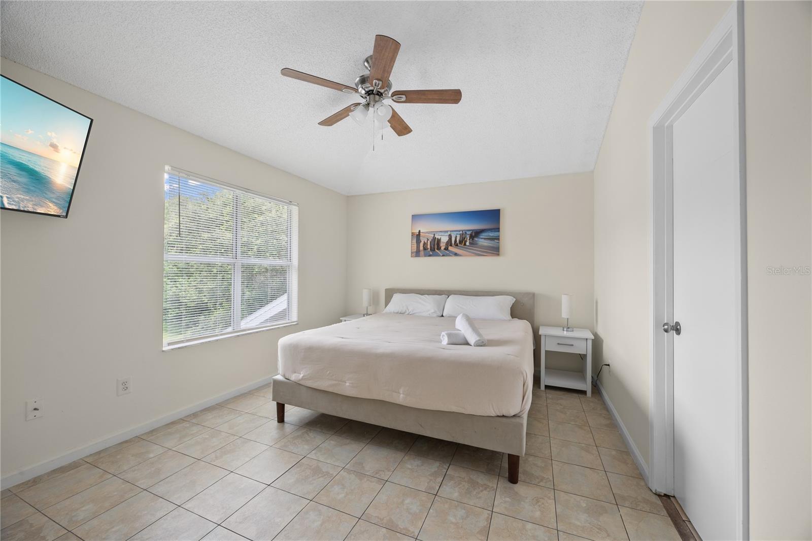 Image 34 of 51 For 2116 Cypress Bay Boulevard
