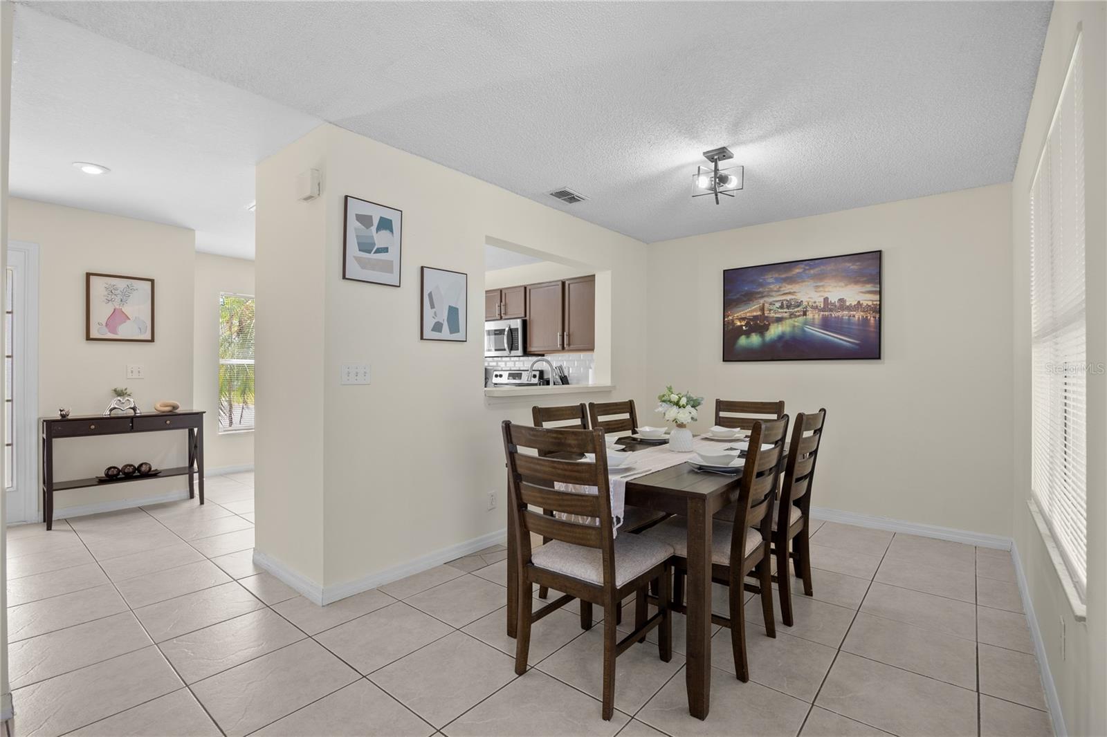 Image 9 of 51 For 2116 Cypress Bay Boulevard