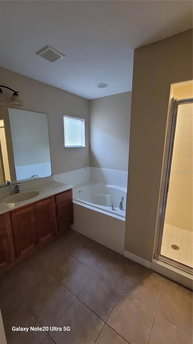 Image 17 of 24 For 1040 Marcello Boulevard