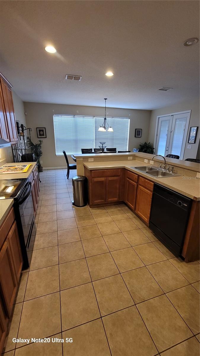 Image 7 of 24 For 1040 Marcello Boulevard