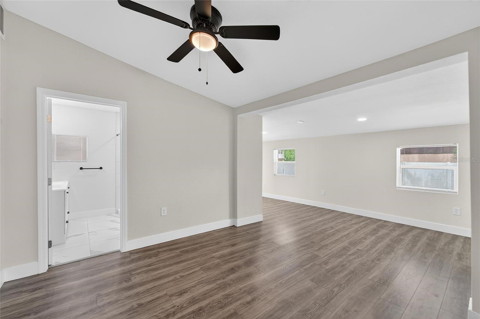 Image 31 of 48 For 2525 Beach Street