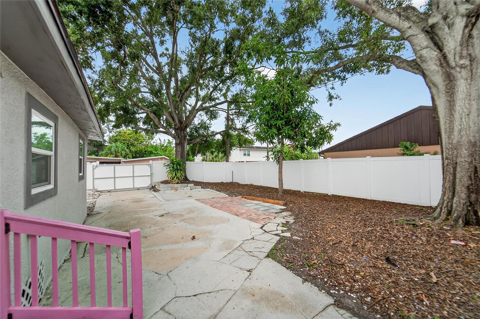Image 47 of 48 For 2525 Beach Street