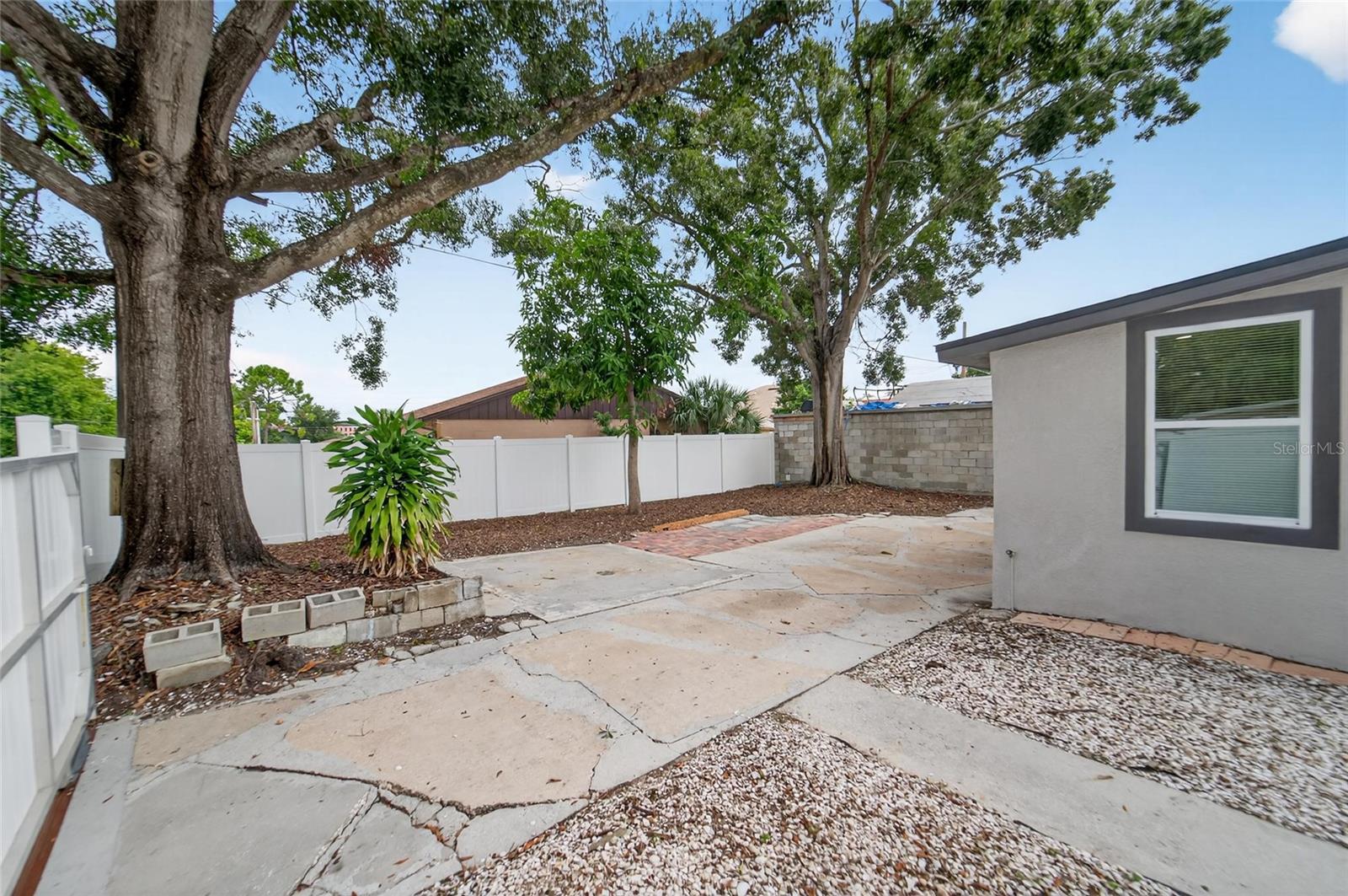 Image 48 of 48 For 2525 Beach Street
