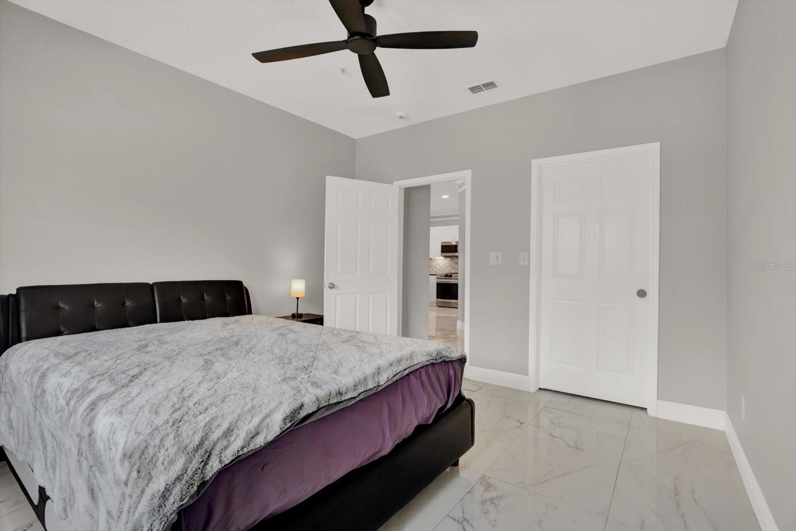 Image 10 of 35 For 4333 Bayside Village Drive 110