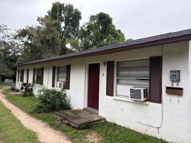 Listing Details for 8421 16th Street, TAMPA, FL 33604