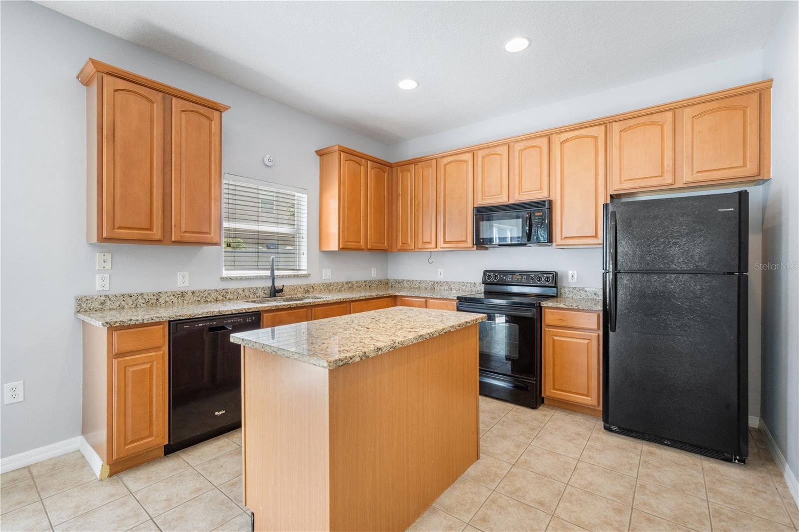 Image 9 of 26 For 7739 75th Street N