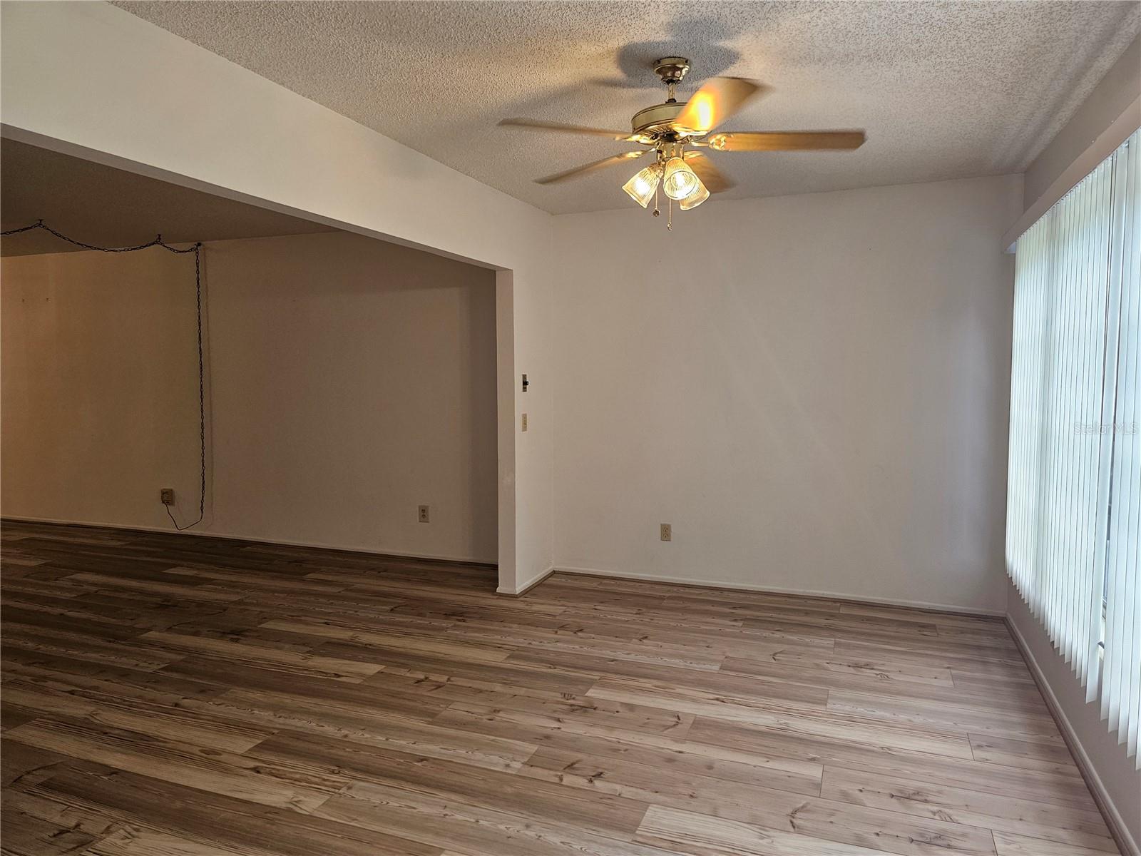 Image 11 of 68 For 2383 Netherlands Drive 39