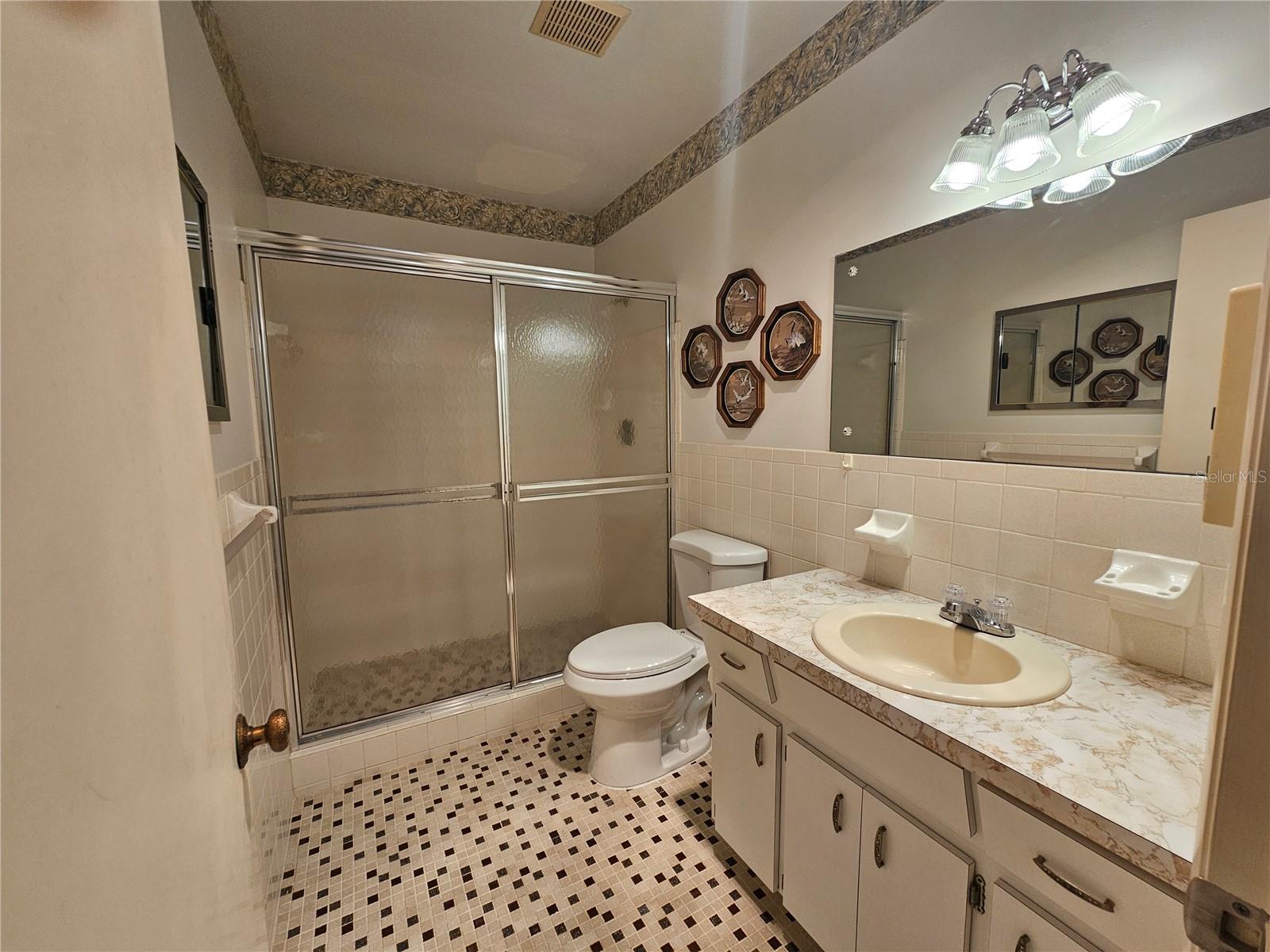 Image 16 of 68 For 2383 Netherlands Drive 39