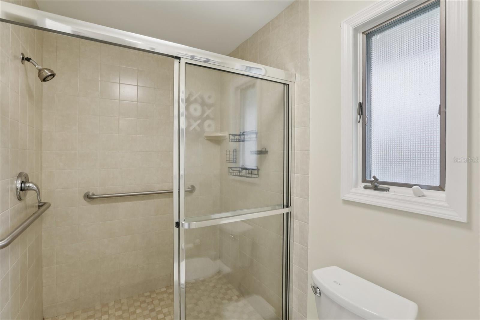 Image 10 of 39 For 1007 Lake Avoca Drive