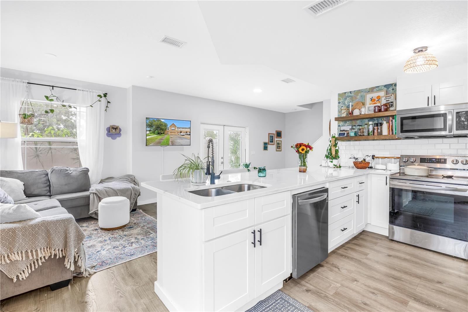 Image 7 of 37 For 4326 Tyler Circle N