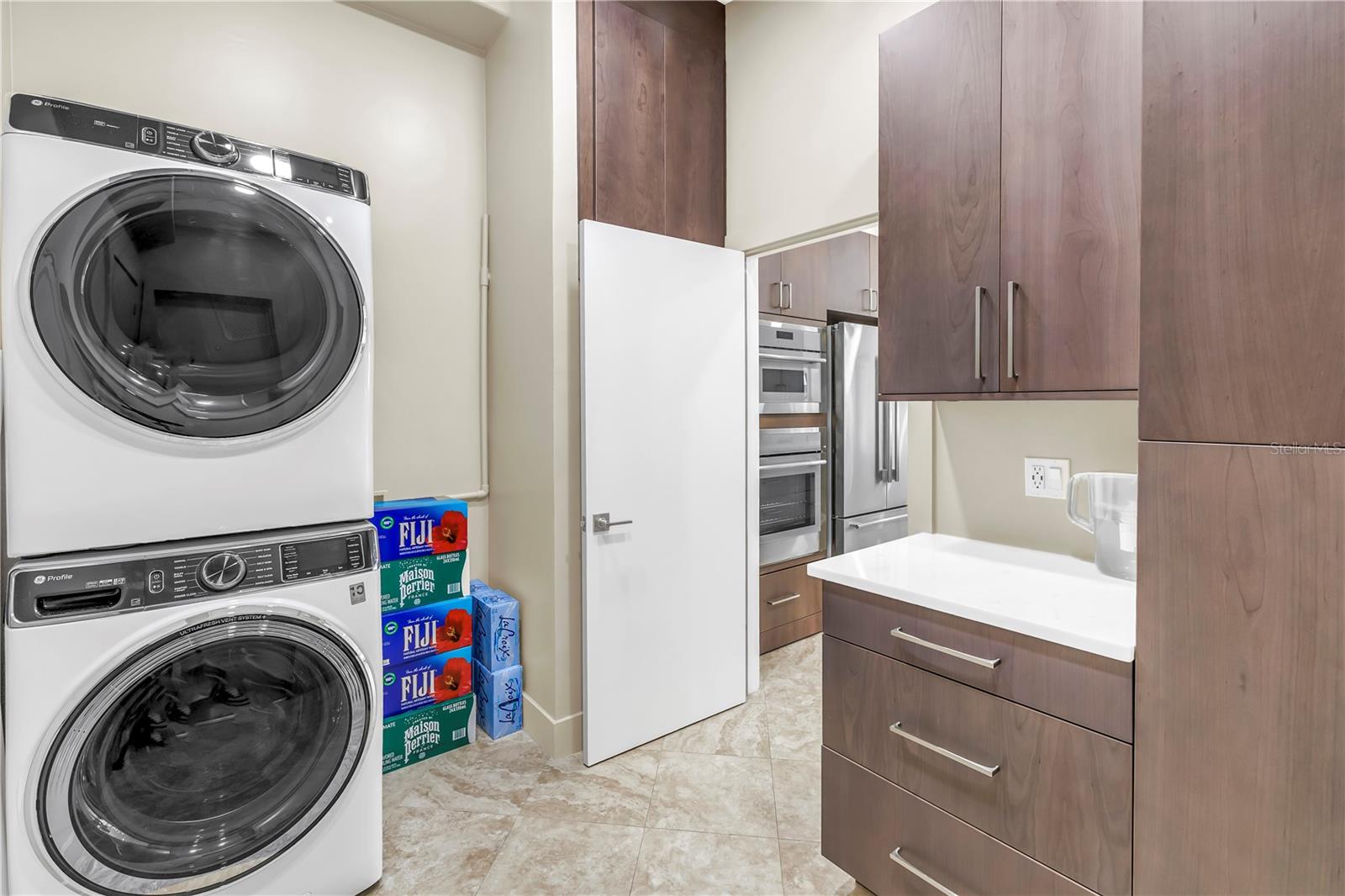 Listing photo id 35 for 16 Treasure Lane