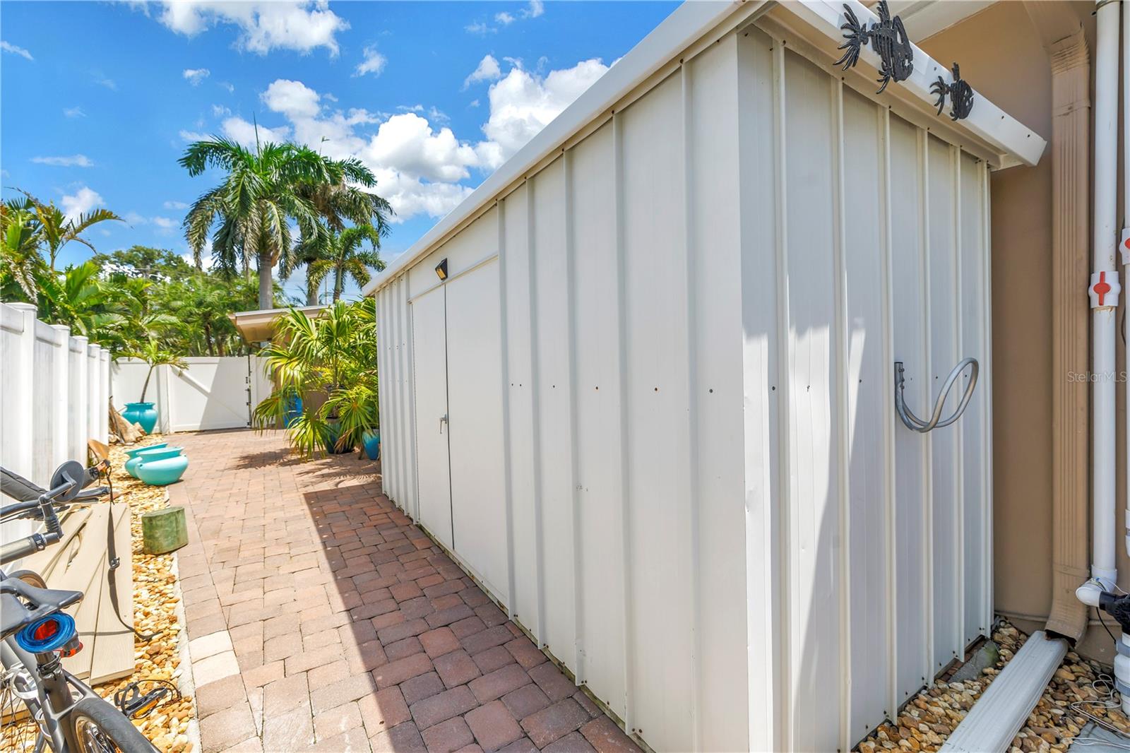 Listing photo id 36 for 16 Treasure Lane