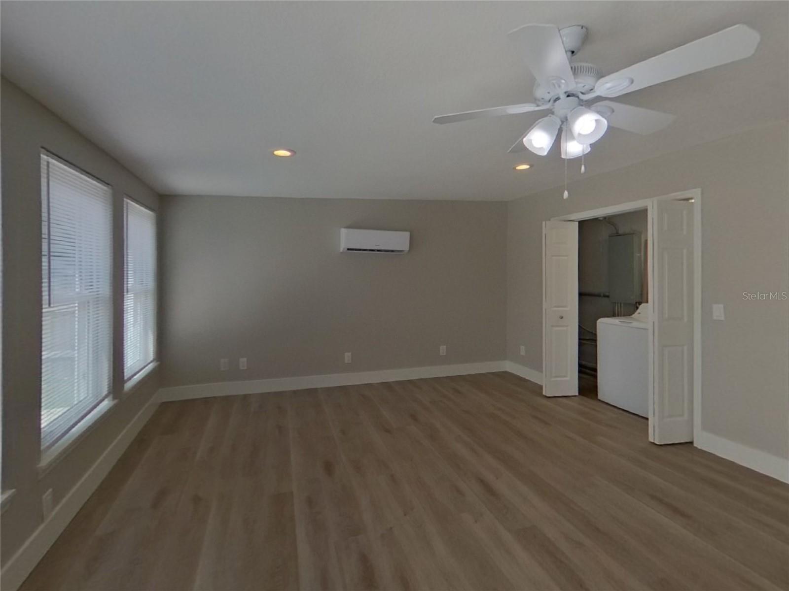 Image 12 of 15 For 4102 Bay Avenue