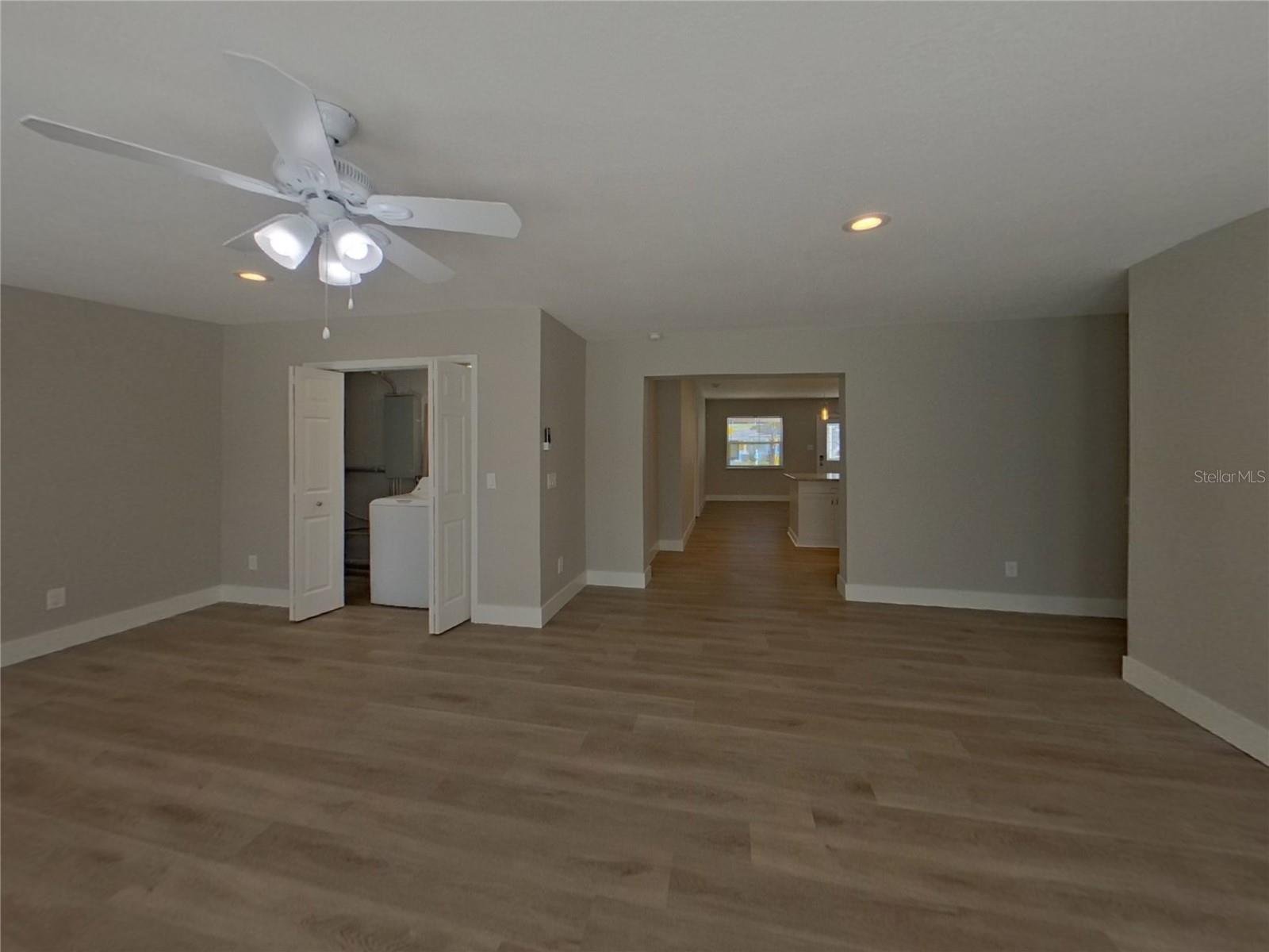 Image 13 of 15 For 4102 Bay Avenue