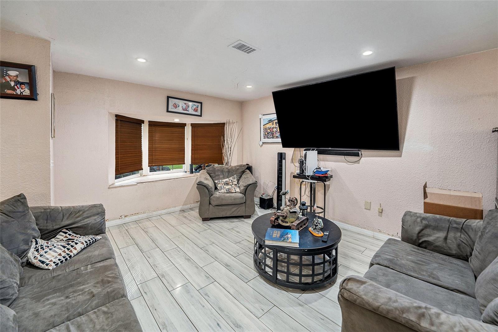 Image 8 of 18 For 4099 30th Street N