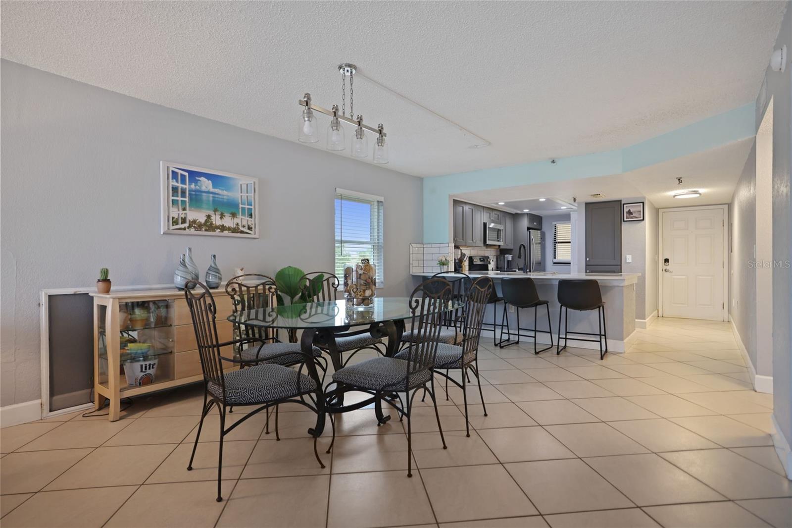 Image 12 of 37 For 14401 Gulf Boulevard 106