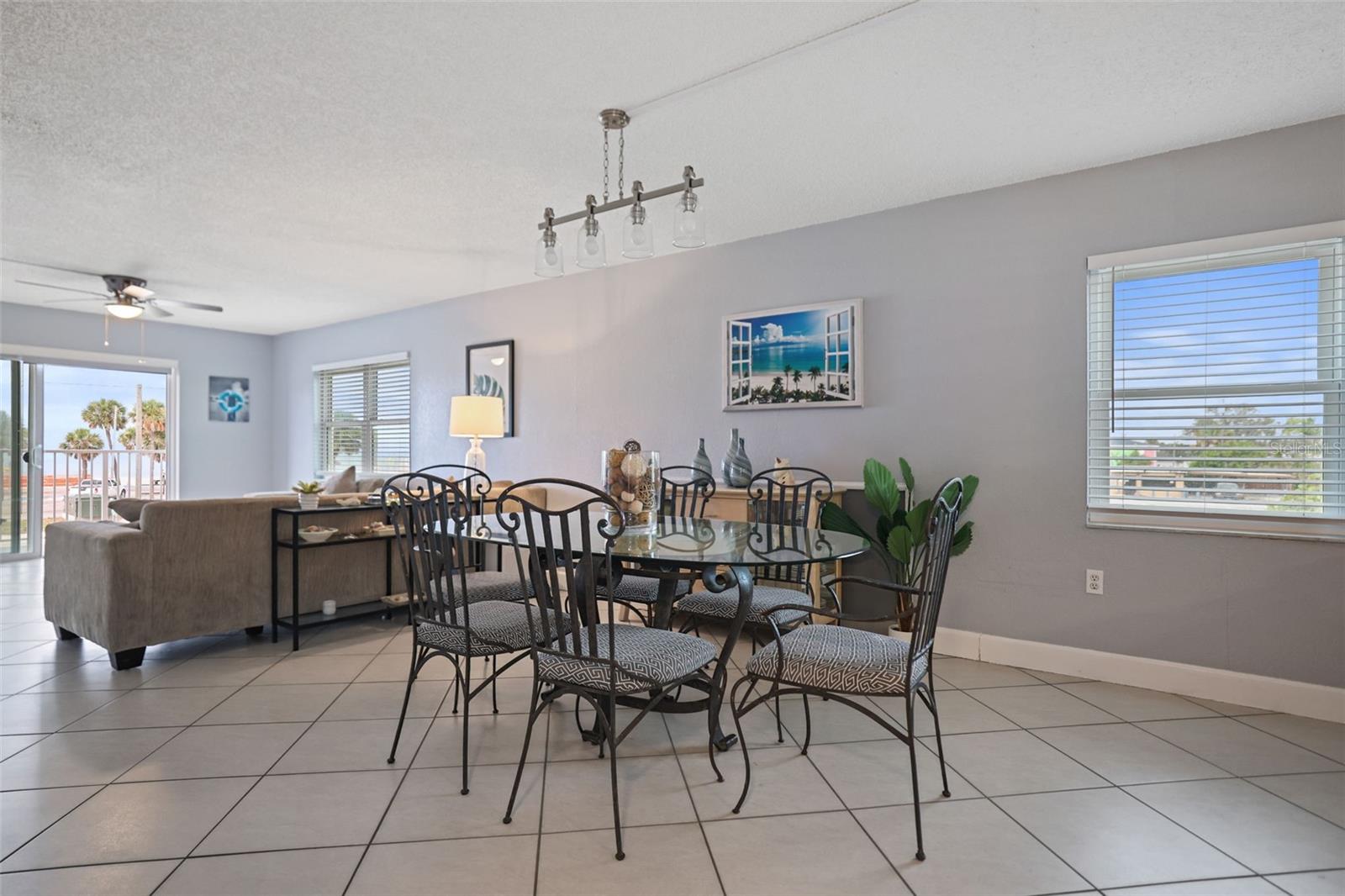 Image 13 of 37 For 14401 Gulf Boulevard 106